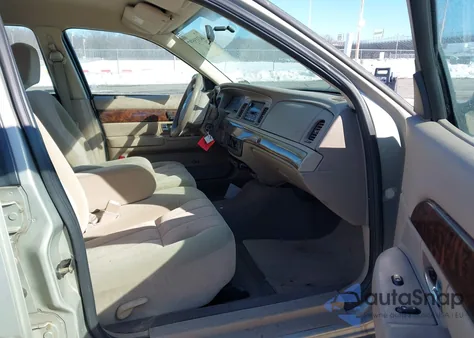 2005 Mercury Grand Marquis Gs z USA, uszkodzony, nr VIN 2MEFM74W05X627357